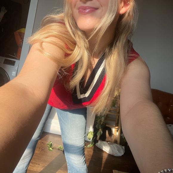 Aritzia Red Winston Sweater Vest ♥️ - Picture 8 of 8